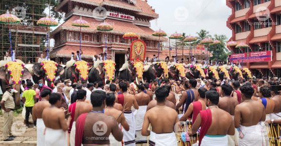 Low Key Thrissur Pooram Begins Amid Strict Covid Protocol Kerala