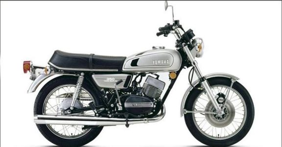yamaha rx 100 bike old model