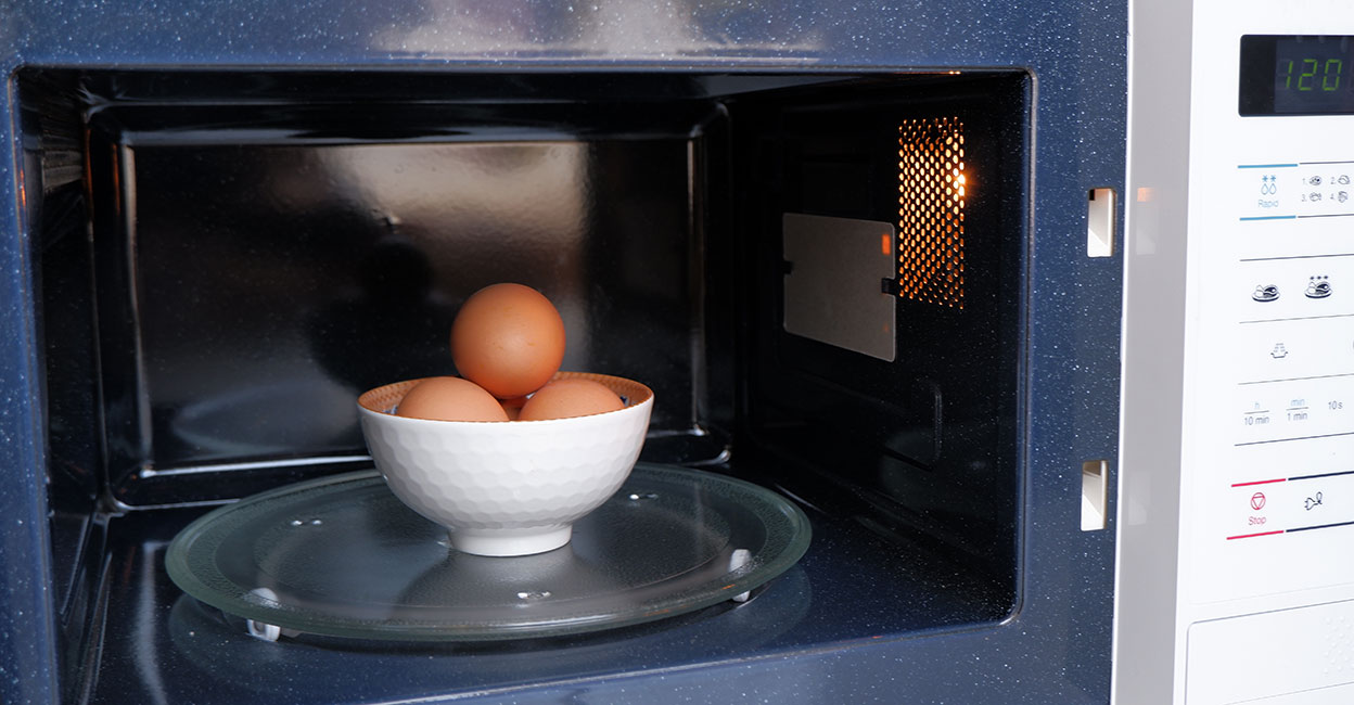 What happens when you microwave a raw egg?