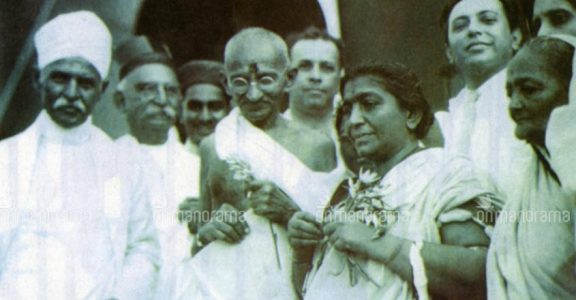 These rare photos will take you through the life and times of Mahatma Gandhi  | India News | English Manorama