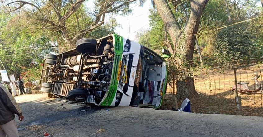 Bengaluru-Malappuram Bus Overturns In Karnataka; Woman Killed, Several ...