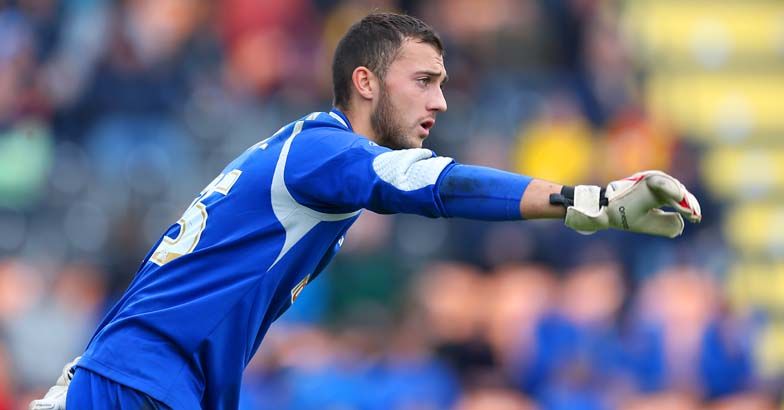 Goalkeeper gives in to nature's call on field, gets red card | Max ...