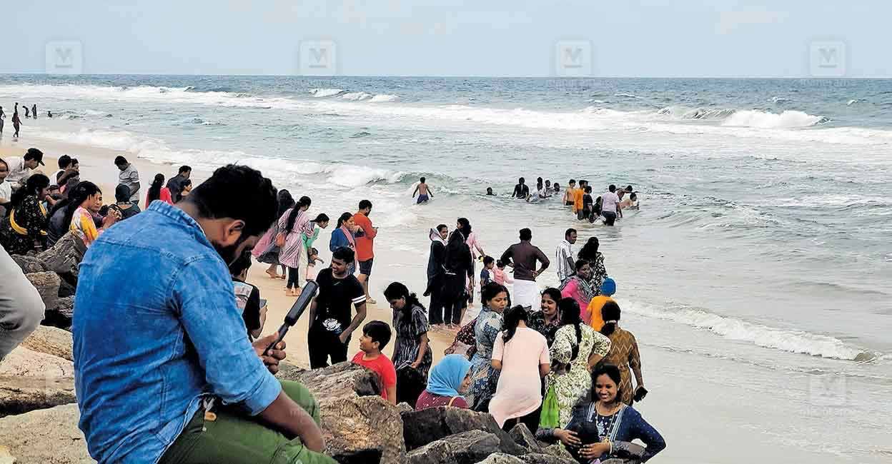Tourists' lives at peril at Kerala's Kappil beach: Here's why