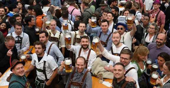 Oktoberfest, world's largest beer festival, kicks off after two-year hiatus