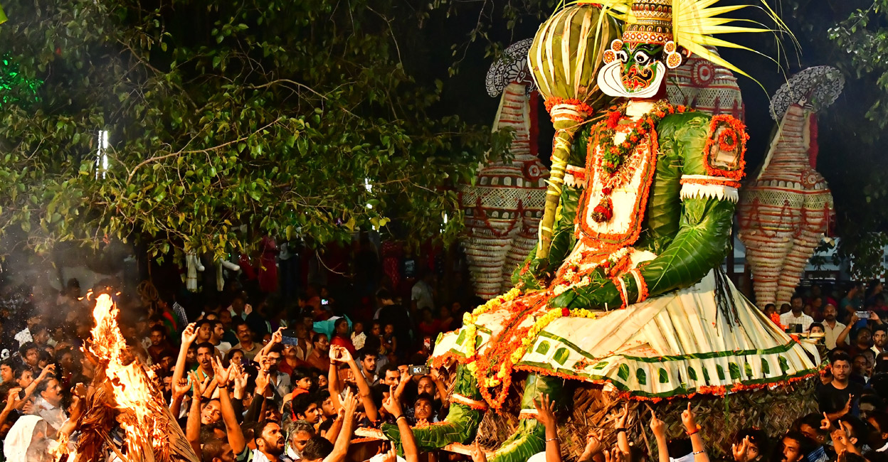 Onam festivals: Neelamperoor Padayani on September 16; What's in store for tourists?